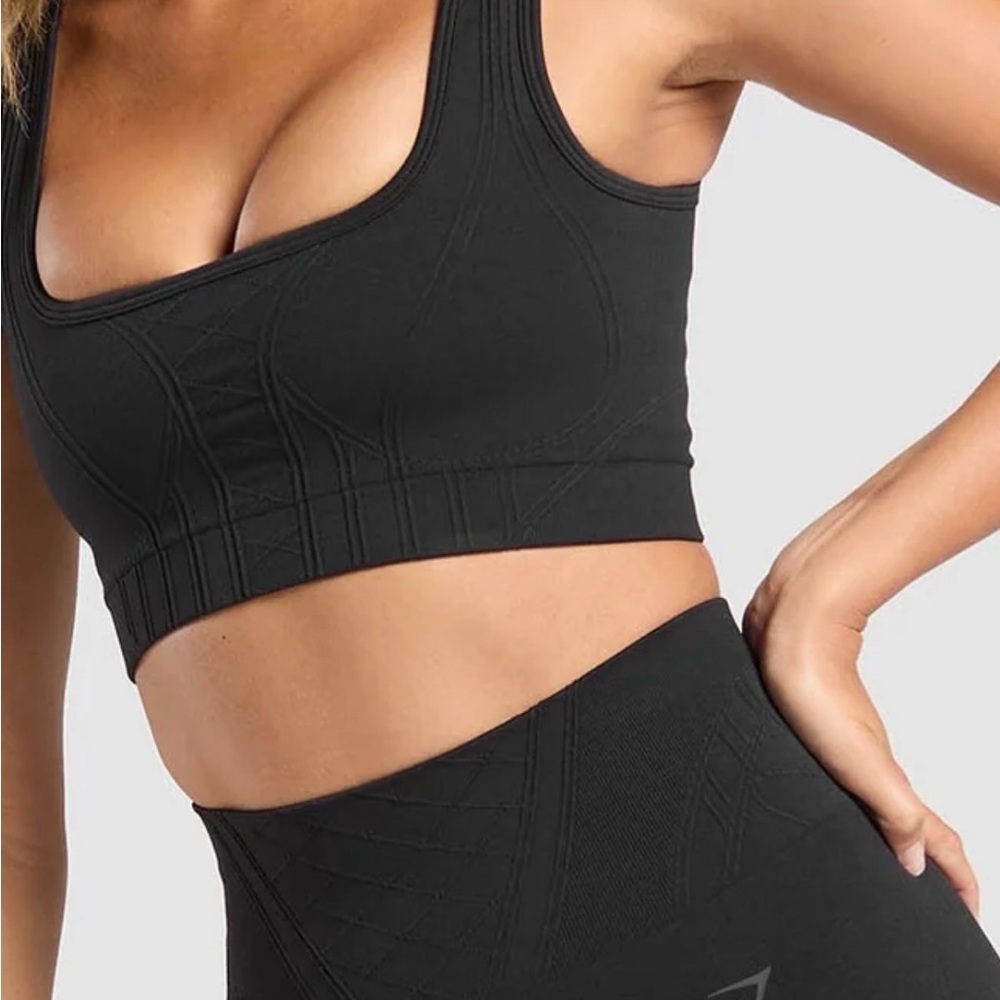 RARE GYMSHARK SET!! 
CORSET SEAMLESS SPORTS BRA & LEGGINGS SET